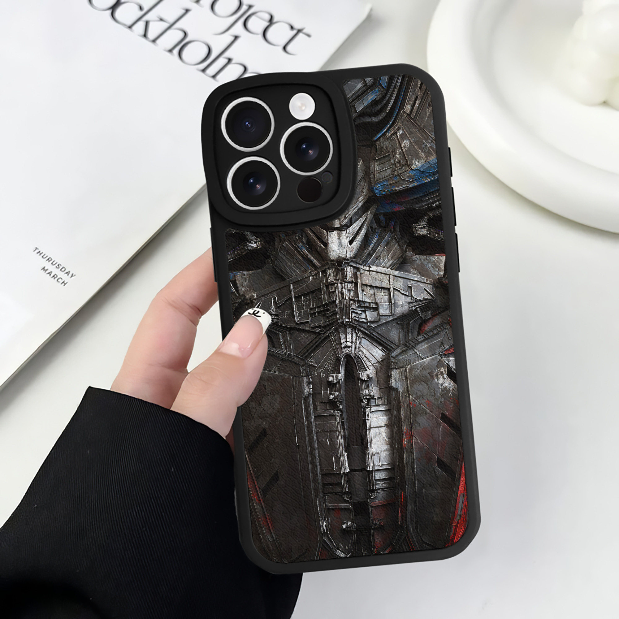 （画像用） Transformers トランスフォーマー 【iPhone 16シリーズ対応】シリコンスマホケース（レザー調） 材質：シリコン